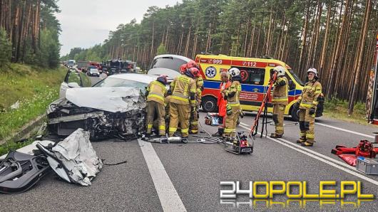 Opolskie karetki i LPR w akcji ratunkowej po zderzeniu na DK11