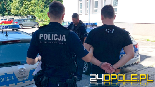Zamienił się miejscami w aucie z kolegą, bo miał 4 zakazy