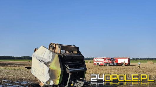 Pożar prasy rolniczej w Chudobie - spłonęło ściernisko i słoma