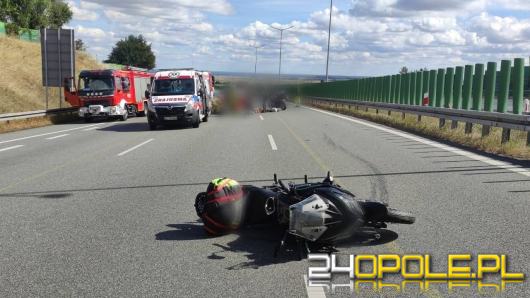 Seria zdarzeń na autostradzie A4. Motocyklista w szpitalu, dwie kolizje kilka minut później