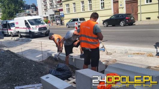 Asfalt już jest, teraz czas na chodniki. Finał remontu w centrum Opola coraz bliżej