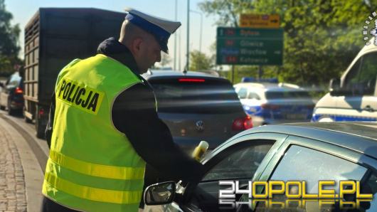  Nietrzeźwy kierowca "wpadł" przez niezapięte pasy