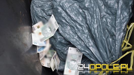 Młoda kobieta ukradła pieniądze 74-latce - została zatrzymana przez czujnego sąsiada