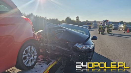 Karambol czterech pojazdów na A4 za Górą św. Anny