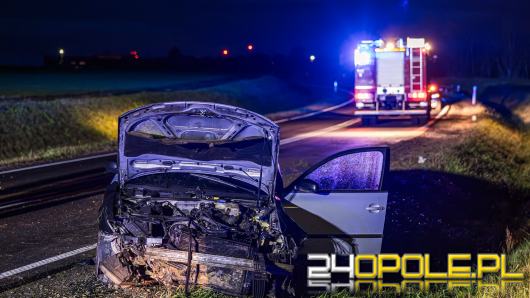 Uderzył w skarpę na obwodnicy Kluczborka. Kierowca Volkswagena nie miał prawa jazdy