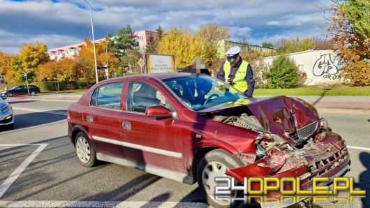 Oślepiony słońcem wjechał w autobus. Policja apeluje o ostrożność