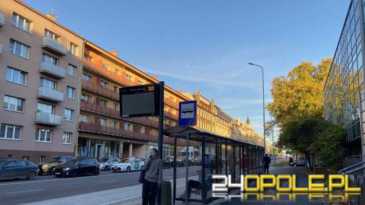 Nowy odcinek drogi dla pieszych i rowerów przy pływalni Akwarium gotowy