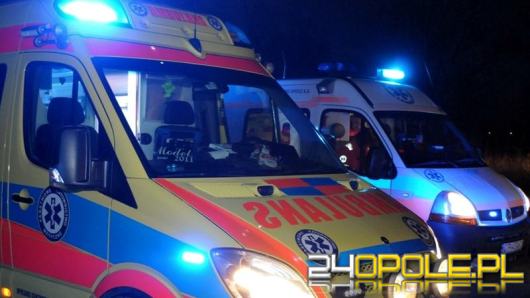 Zderzenie trzech aut i karetki w Rudziczce. Jedna osoba trafiła do szpitala