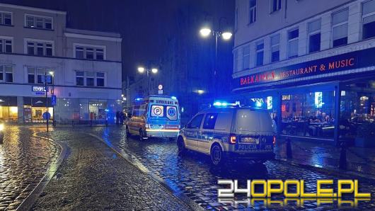 Rozbój na Krakowskiej. 34-latek pobity i okradziony, policja zatrzymała sześć osób