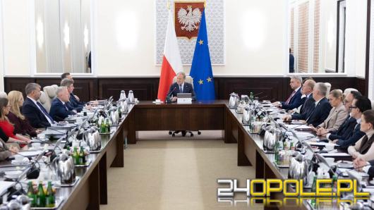 Działka za bezcen. 64% Polaków oburzonych transakcją wokół CPK