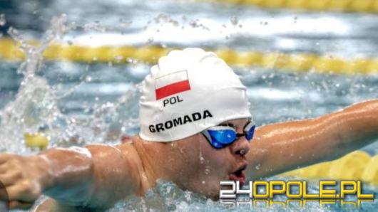 Szymon Gromada z medalami Mistrzostw Europy w pływaniu osób z zespołem Downa