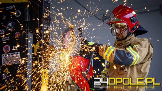 Od teorii do... wyważenia. Strażacy w akcji szkoleniowej