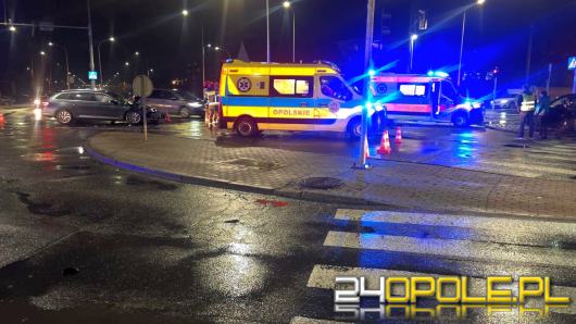 Zderzenie dwóch aut na skrzyżowaniu w Opolu
