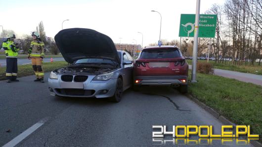 Zderzenie trzech samochodów na ul. Okulickiego w Opolu
