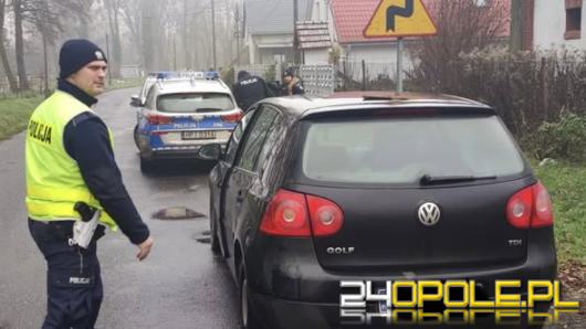 Pościg za 19-latką w Skałągach. Kierująca bez uprawnień uciekała przez pola