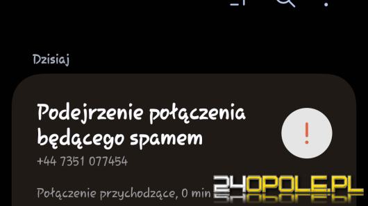 Chcą, byś dodał ich na WhatsApp? Uważaj