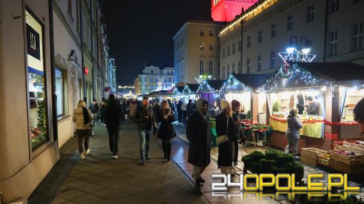 Jarmark Bożonarodzeniowy w Opolu trwa. Sprawdź program (WIDEO) (GALERIA)