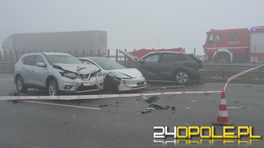 Trwają czynności służb po tragicznym zdarzeniu na A4. Droga wciąż zablokowana WIDEO