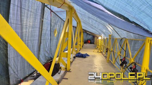 Most Zamkowy pod zimową "pierzyną". Sprawdzamy, co dzieje się na budowie