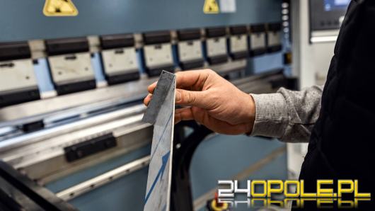 Kiedy używana prasa do blachy jest lepszą inwestycją niż nowa maszyna?