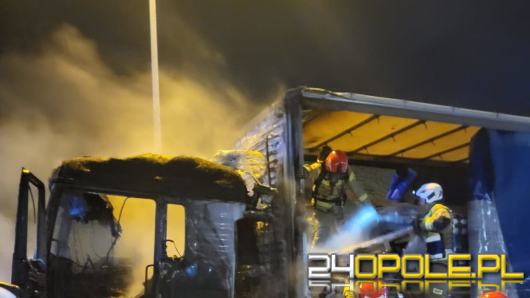 Pożar ciągnika siodłowego na MOP Wysoka przy autostradzie A4