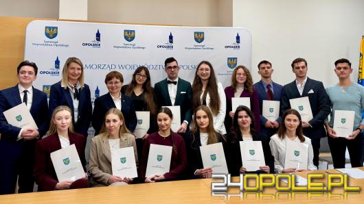 Opolskie wzmacnia kadry medyczne. Kolejne stypendia lekarskie przyznane