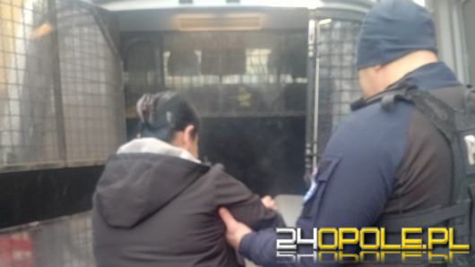 Zatrzymana na zakupach - poszukiwana 58-latka w rękach policjantów z Wołczyna