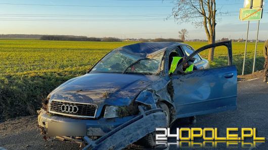 Opole-Sławice: zderzenie na ul. Opolskiej. Jedno z aut dachowało, lądował LPR