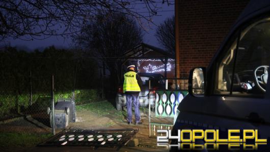 5-latek uruchomił auto i potrącił młodszą siostrę. Wypadek na ul. Torowej w Mechnicach