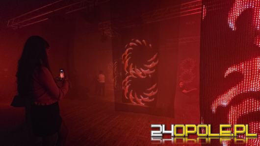 Otwarcie wystawy "Ghosts of Tomorrow. LED" w Teatrze im. Jana Kochanowskiego WIDEO