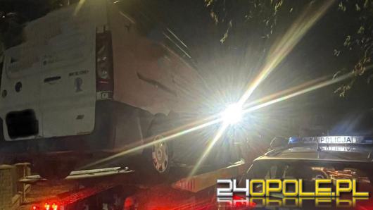 Odpowie przed sądem za kierowanie busem bez uprawnień