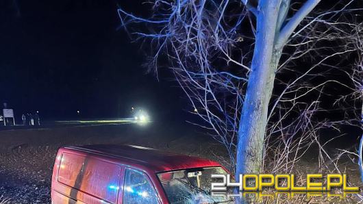 Zdarzenie drogowe na DK 38. Jedna osoba trafiła do szpitala