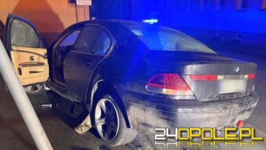 Kierowca BMW, które uderzyło w ogrodzenie w Ozimku został odnaleziony
