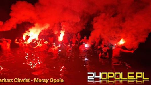 Noworoczne morsowanie na Bolko. Mróz im nie straszny 