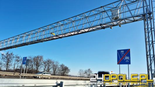 Uwaga kierowcy. Przypominamy o nowym odcinkowym pomiarze prędkości na A4 pod Opolem