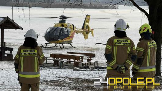 Wypadek łyżwiarza na zamarzniętym jeziorze w Dębowej. Interweniowały służby