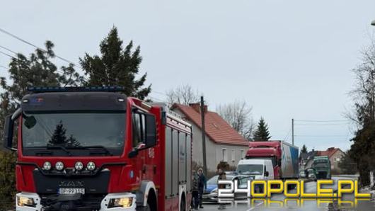 Wypadek w Podkamieniu. 11-latek potrącony przez autobus, droga DW 411 już odblokowana