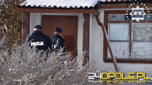 Leżał w śniegu przy drodze. Został uratowany dzięki reakcji świadka