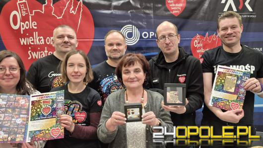 Czy w tym roku padnie rekord? Złote Serduszko dotarło do sztabu WOŚP