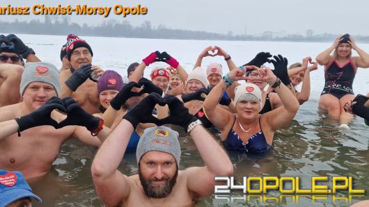 Opolskie Morsy znów wsparły WOŚP. Zimna woda, gorący cel