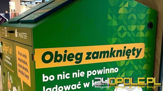 Drugie życie dla ubrań i realna pomoc. Ubraniomat stanął w Karolince