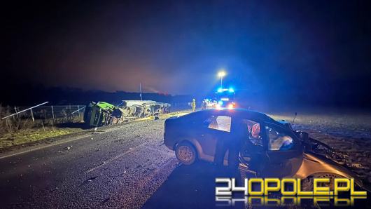 Zderzenie osobówki z ciężarówką  w Choruli. Nie żyje jedna osoba