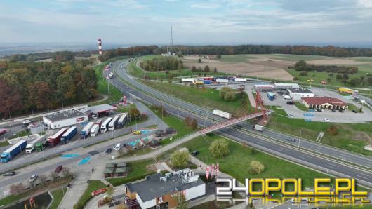 Trwa montaż odcinkowego pomiaru prędkości na A4