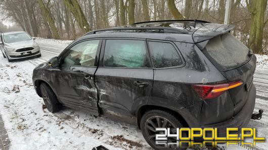 Ślisko na drogach. Policja apeluje o ostrożną jazdę 