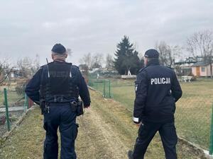 Policjanci monitorują miejsca przebywania osób narażonych na wychłodzenie