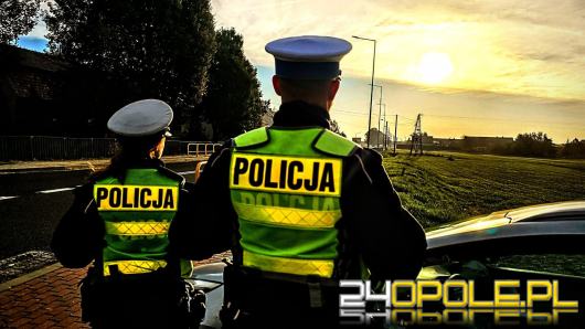 Przewoził za dużo pasażerów ciągnikiem rolniczym - policjanci zatrzymali mu prawo jazdy