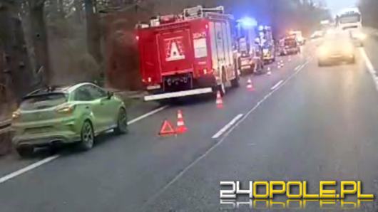 Ciężarówka w rowie na DK46 w Dąbrowie. Utrudnienia w ruchu