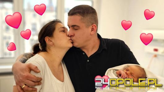 Walentynki na oddziale neonatologicznym. Szpital pokazał rodzinne chwile