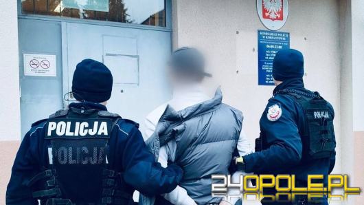 Kradzież na blisko 7 tysięcy złotych, fałszywe dane osobowe, cztery listy gończe