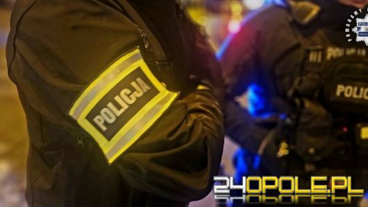 Wtargnął do domu seniorki, zaatakował ją i groził śmiercią